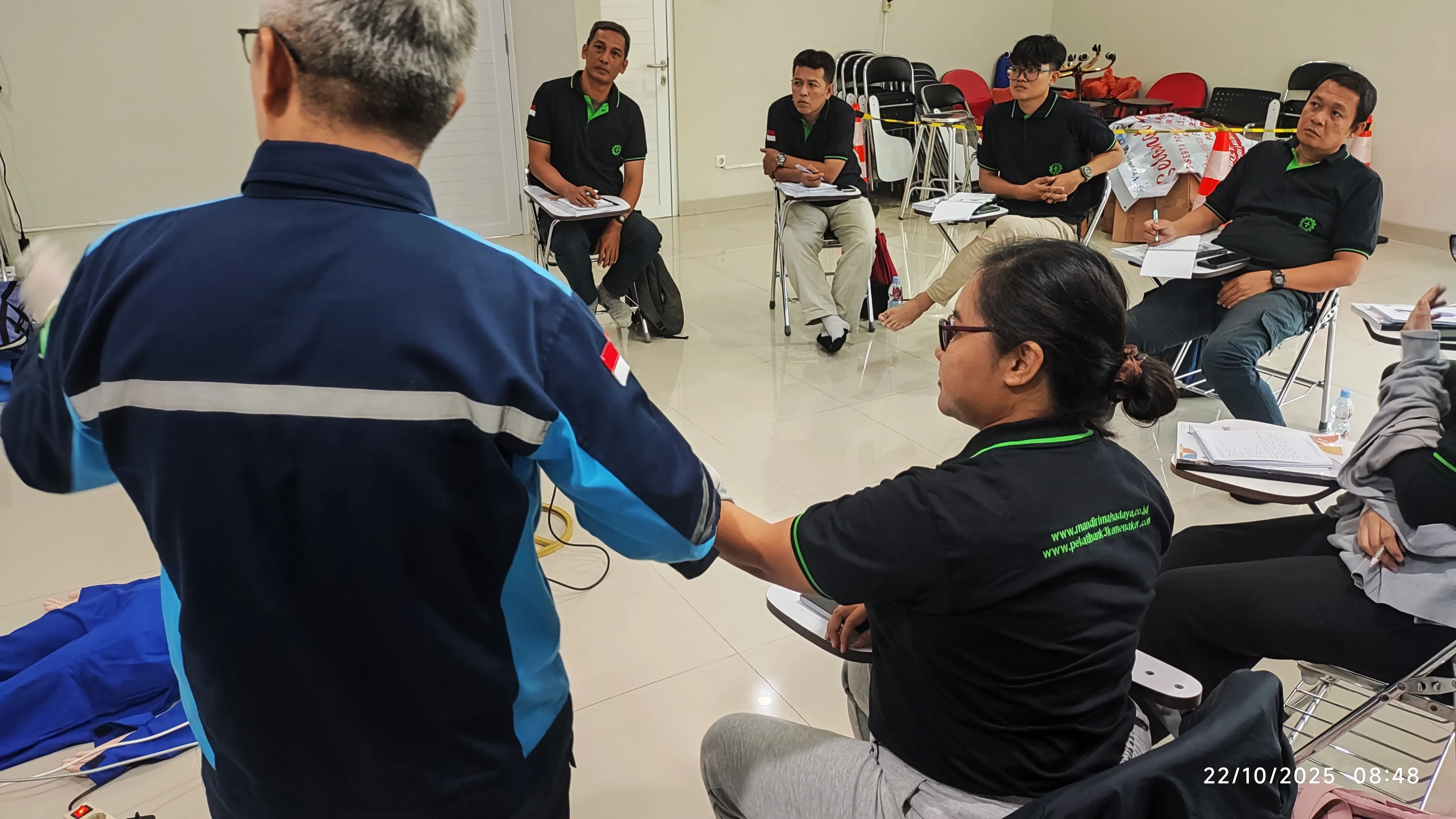 Pelatihan AK3U Sesi Praktek